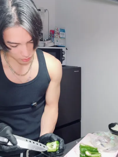 肉詰めピーマン